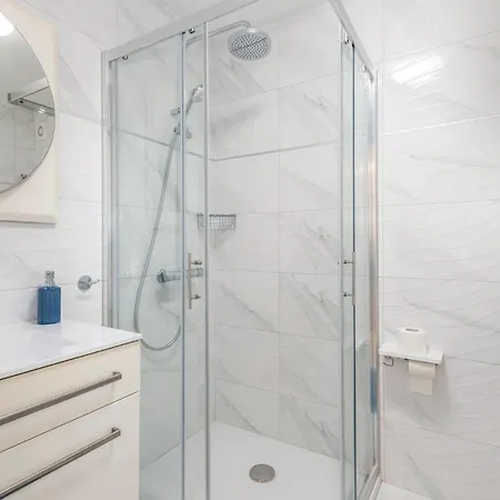 Front In With Wifi *