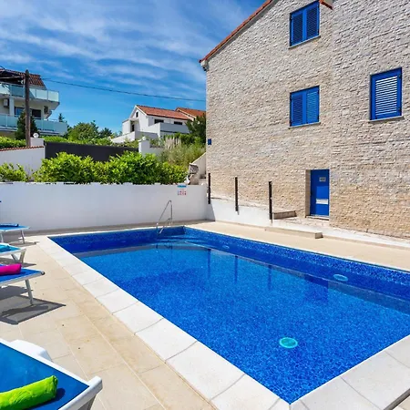 Front In With Wifi Casa vacanze