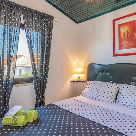 Beach Front Home In Klimno With Wifi *