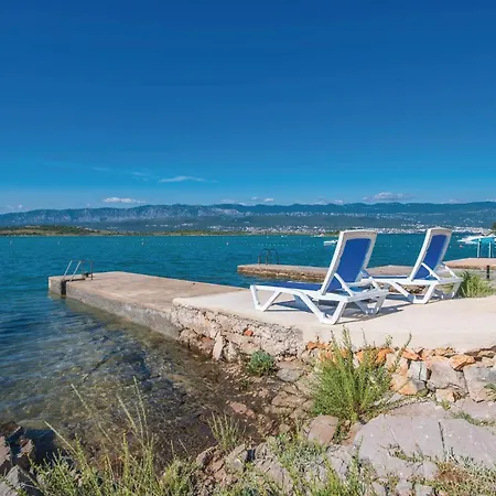 Beach Front Home In Klimno With Wifi Ferienhaus *