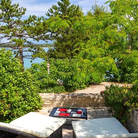 Beach Front Home In Klimno With Wifi Ferienhaus Klimno