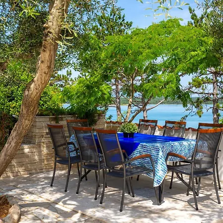 Beach Front Home In Klimno With Wifi